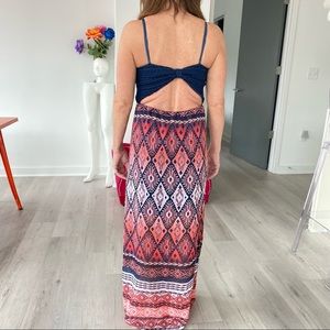 ❤️ Trixxi Crochet Cut Out Open Back Maxi Dress